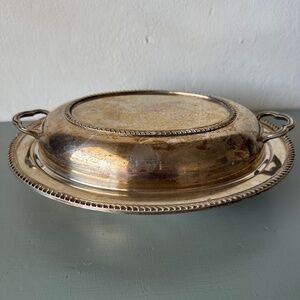 Vintage WM Rogers Silver Plate Oval Serving Dish with Lid with Handles (D010)